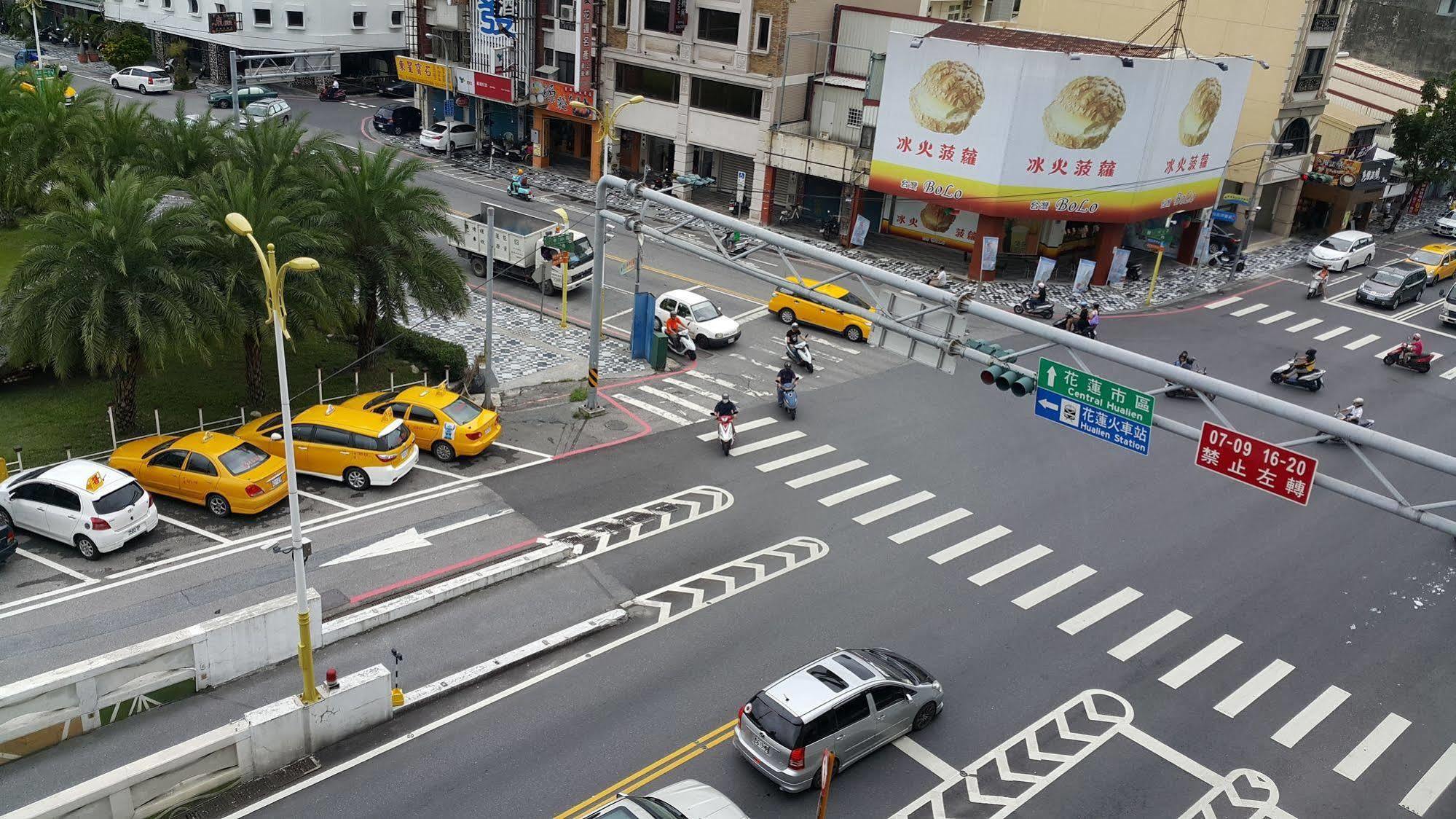 Maui B&B Hualien City Exterior photo